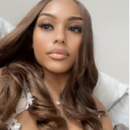 Yina J. profile photo