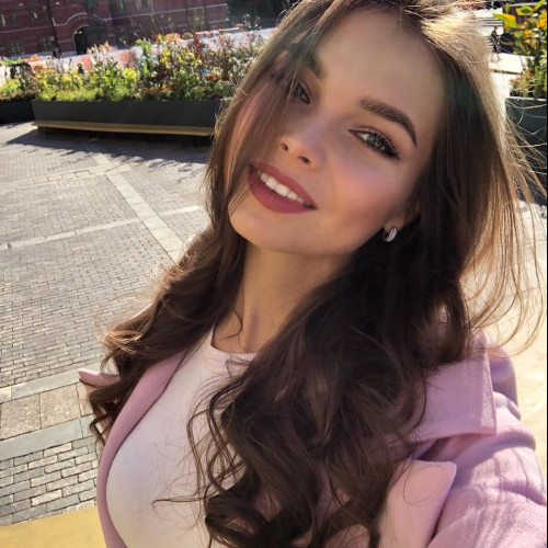 Nicole W.