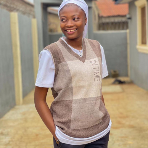 Mide O. profile photo