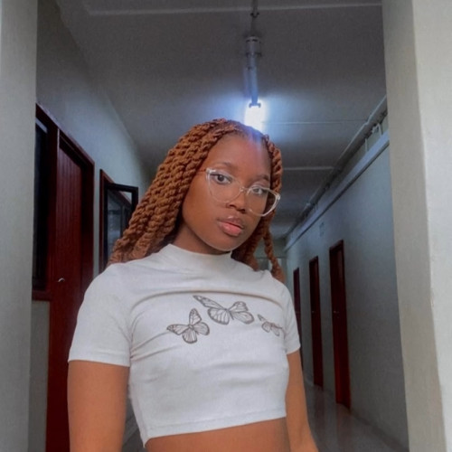 Vuyo X.