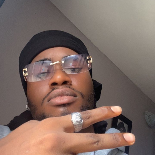 ileh g. profile photo
