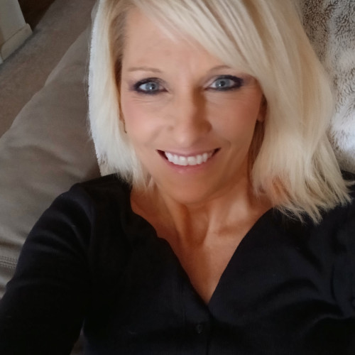 CANDEE J. profile photo