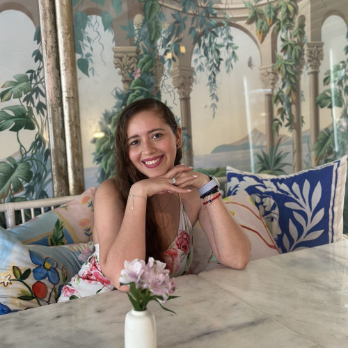 Alejandra V. profile photo