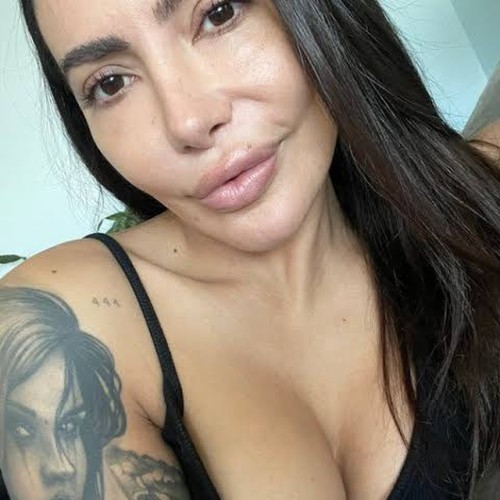 Emma T.