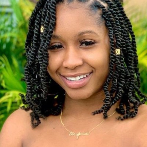 Ceina  D.