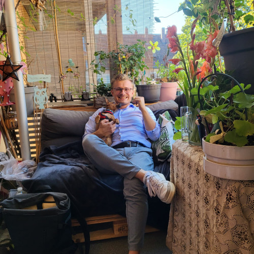 Lukas B.