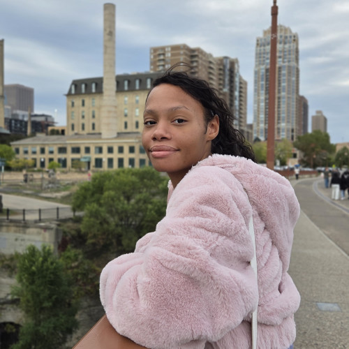 Jewel M. profile photo