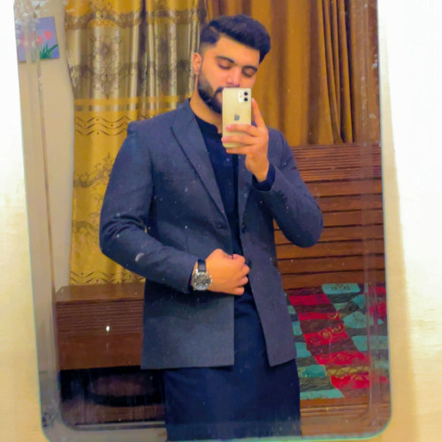 naini m. profile photo