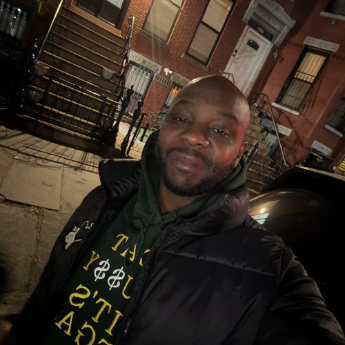 Sharon R. profile photo