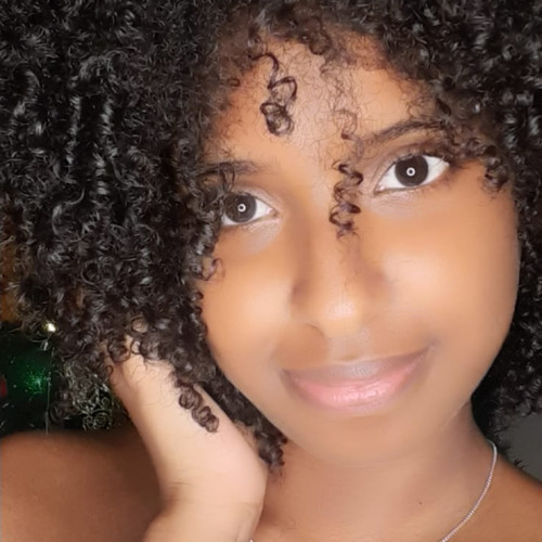 Yheleni E.