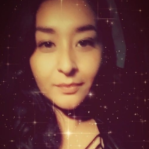 ESTEFANIA R.