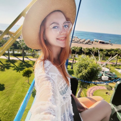 Julia  T.