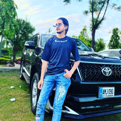 Shehroz K.