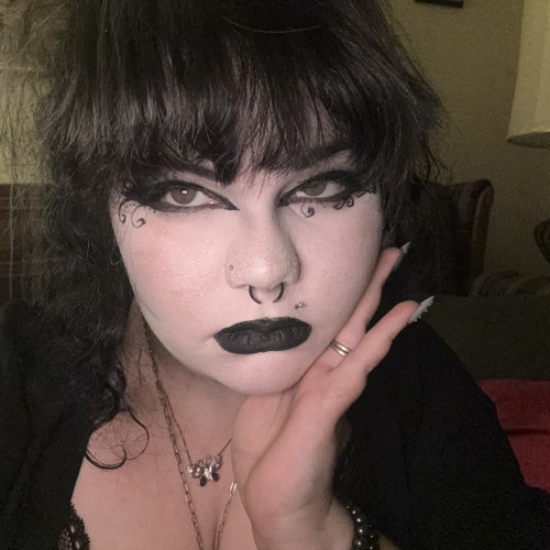 lavender  f. profile photo