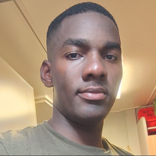 Oniel L.