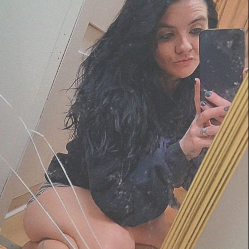 Lindz A. profile photo