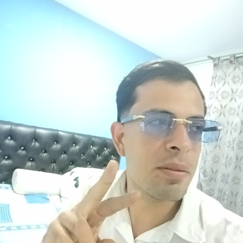 Yamel T.