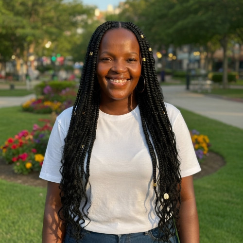 Lois J. profile photo