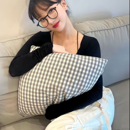 Farah L.
