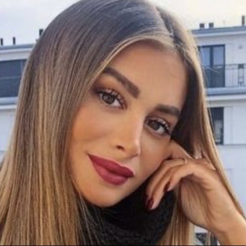 Myriam B.