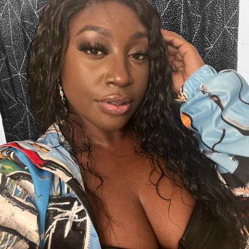 Anika G.