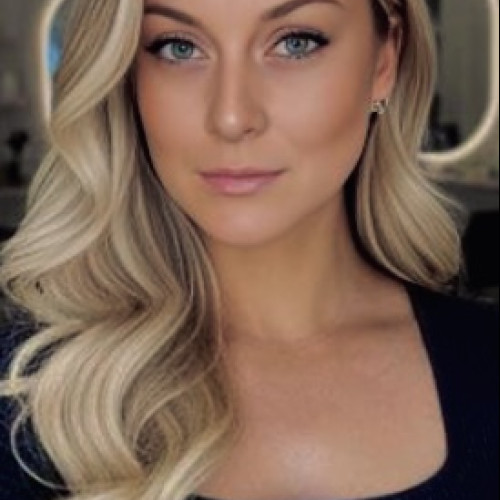 Chelleee B. profile photo