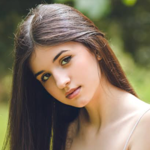 Stella G.