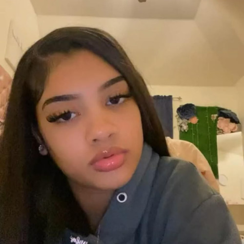 Bia Y. profile photo