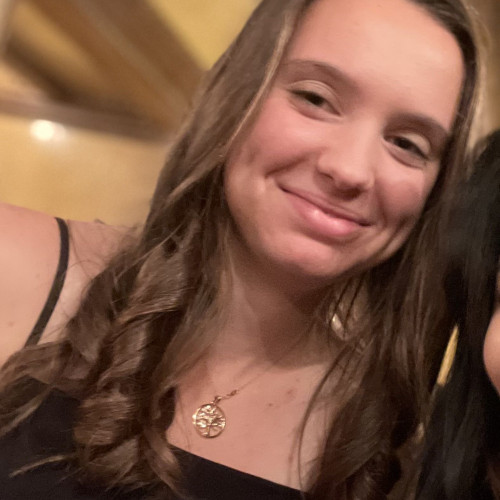 Ayla L. profile photo