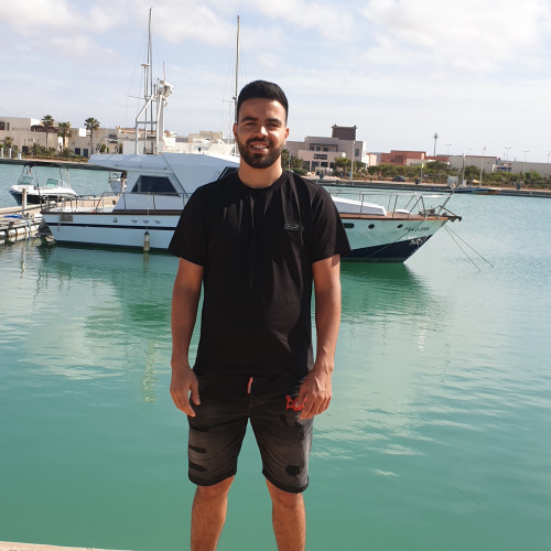 Aymane E.