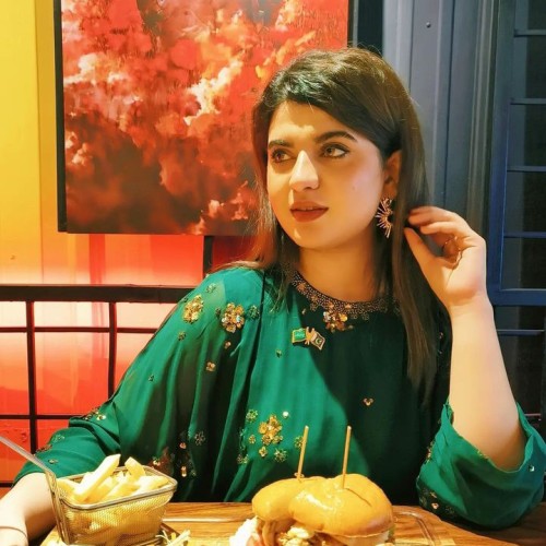 Farah  K.