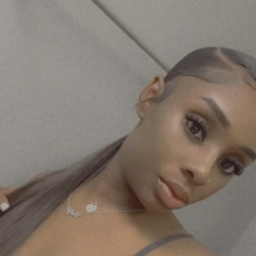 Alexis W. profile photo