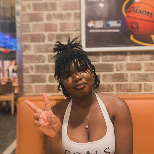 Roxann F. profile photo