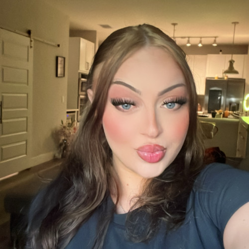 Desi R. profile photo