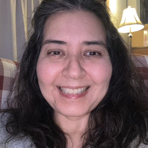 Elizabeth R. profile photo