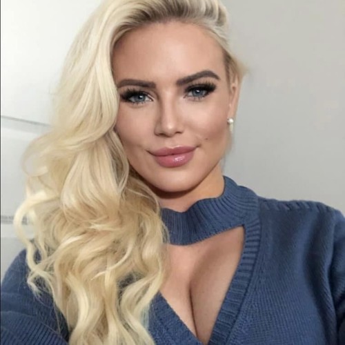 Chloe G.