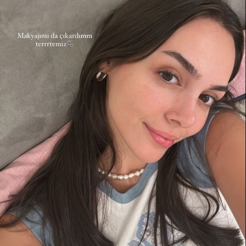 Layla L.