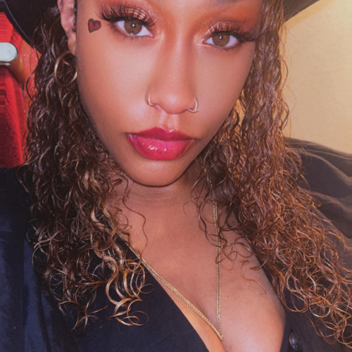 Aria L. profile photo