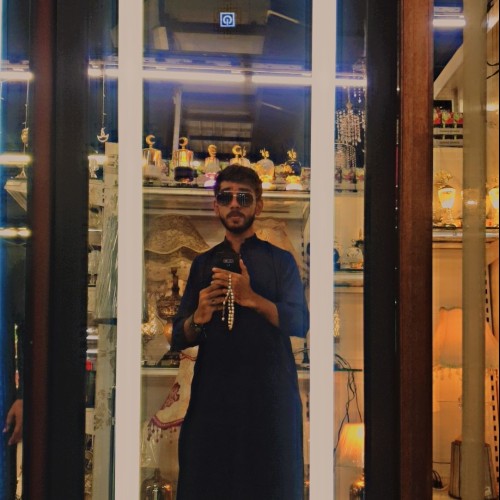 Malek  A.