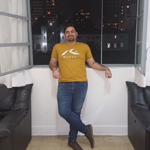 Chonys L. profile photo