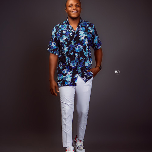 Tosin f. profile photo