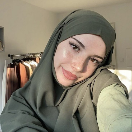 Aicha E. profile photo