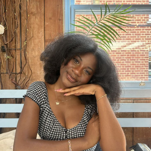 Nia W. profile photo