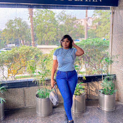 Linda  T.