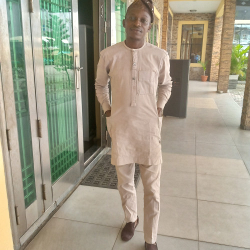 Bakare B. profile photo