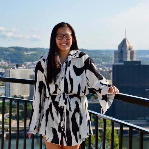 serena l. profile photo