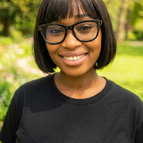 Esther L. profile photo