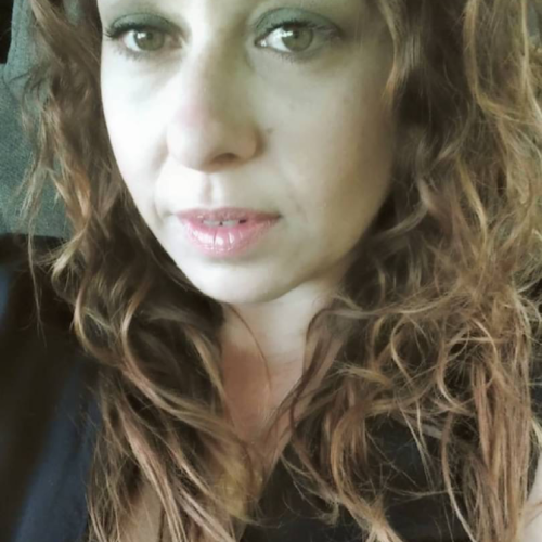 Tamra R.