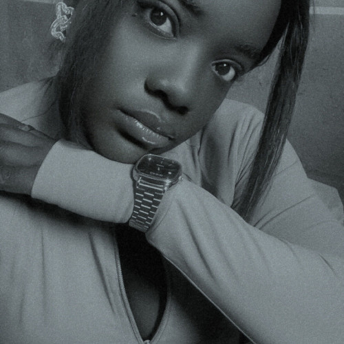 Lois B. profile photo
