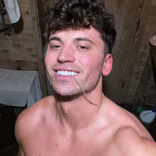 Gus R. profile photo